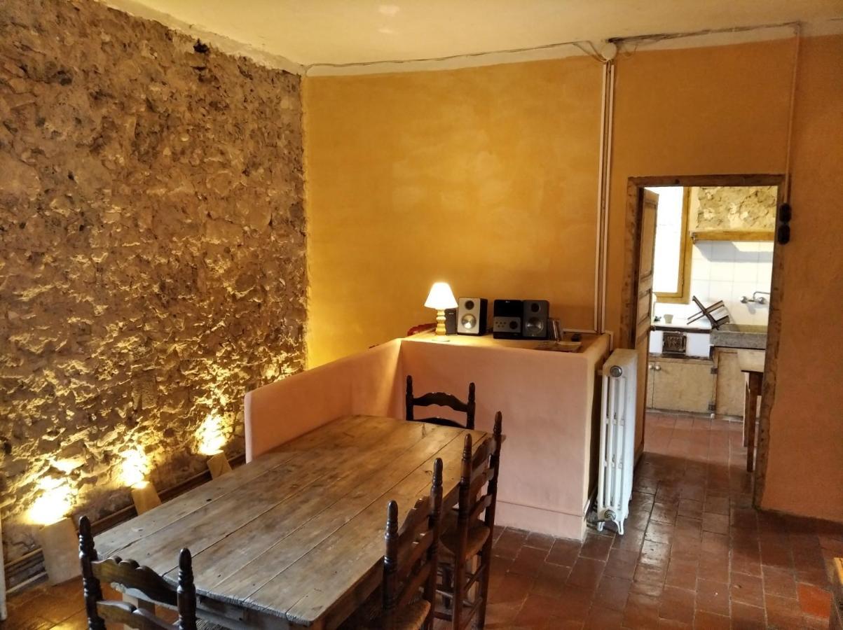 Ca La Iaia Veva Appartement Sant Joan les Fonts Buitenkant foto
